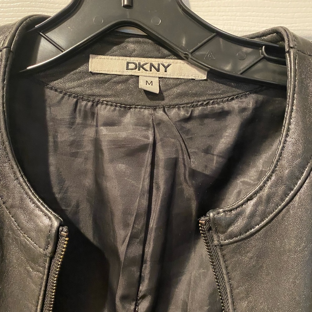 Leather DKNY motorcycle jacket - Picture 3 of 5